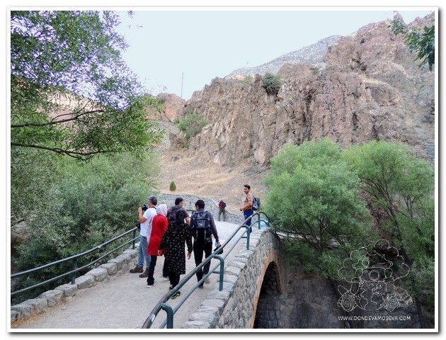 Comenzamos la ruta senderista en Teherán en el barrio de Darabad