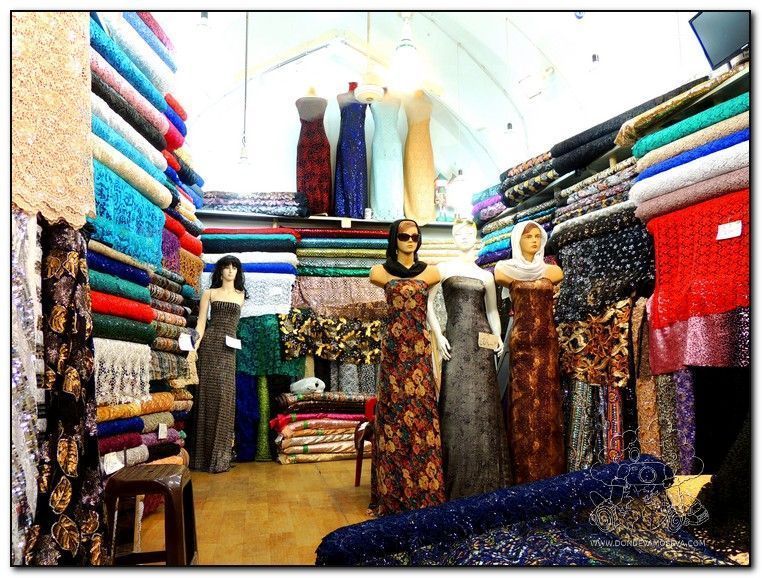 Zona de telas en el Bazar Vakhil