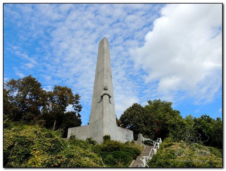 Au Peri, el mejor mirador de Lieja y monumento a los caídos en viejas batallas