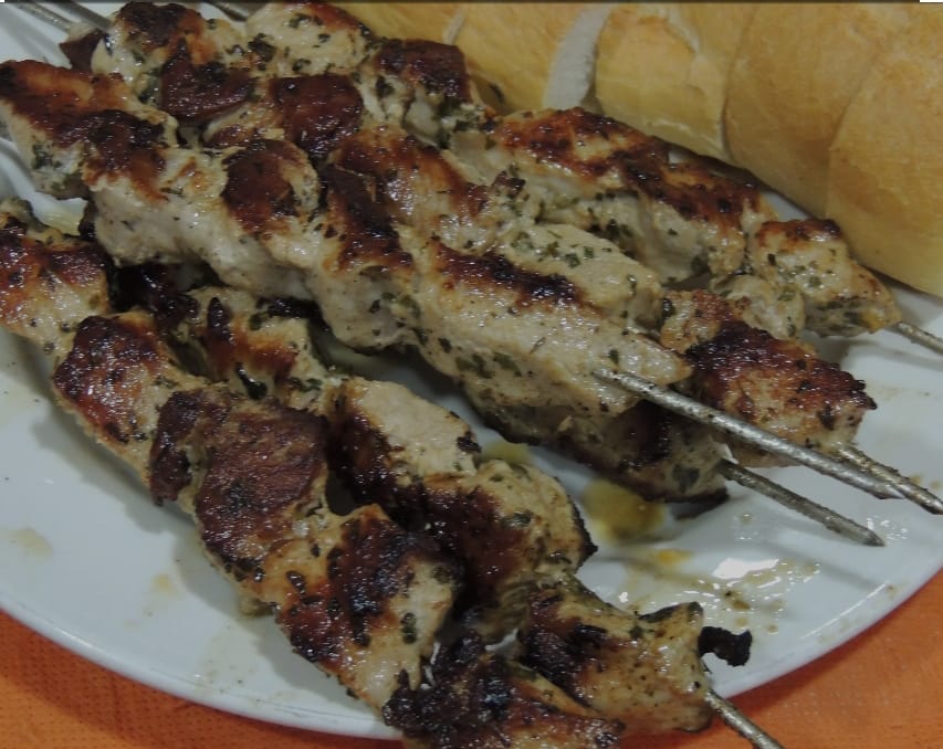 Pincho moruno Restaurante El Rochi El Puente Sanabria Zamora