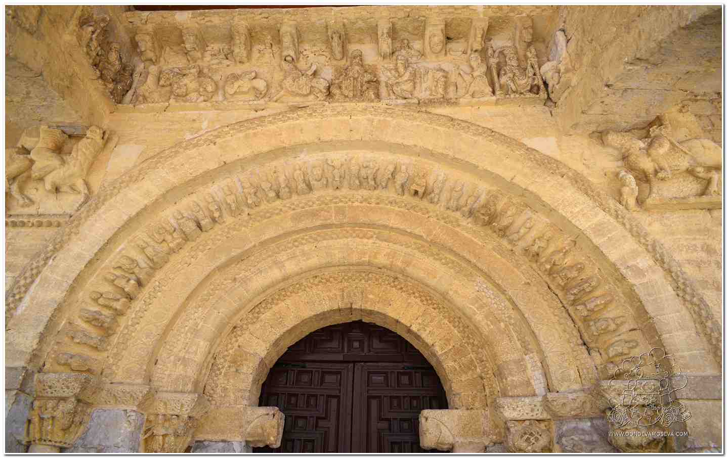 Pantocrátor Santa Maria del Camino o de las Victorias Carrión de los Condes Palencia Camino de Santiago