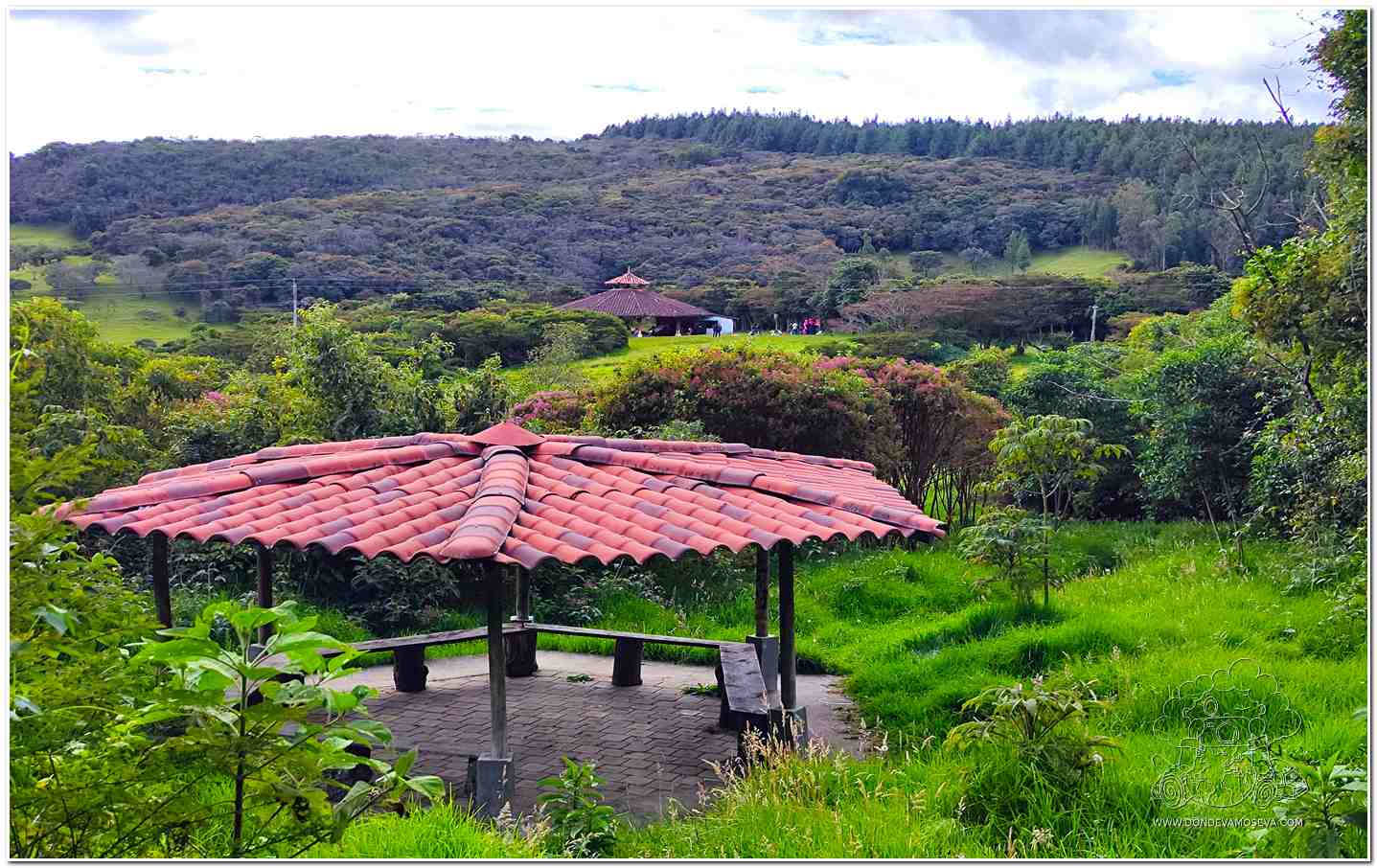 Cenadores y lugares de reunión en Parque de Pasto Nariño Colombia