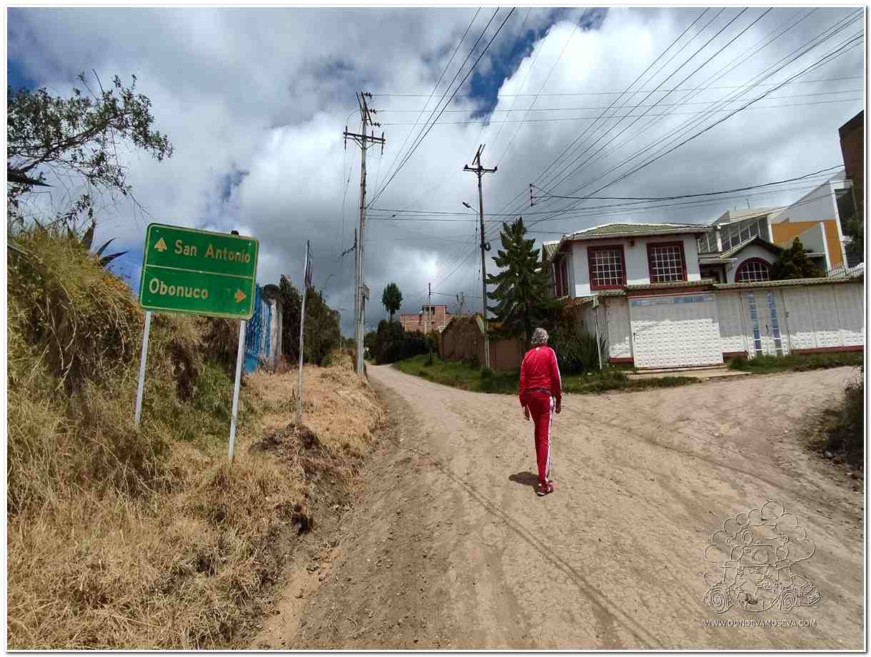 Señalizaciones de la ruta de senderismo de Catambuco a Obonuco