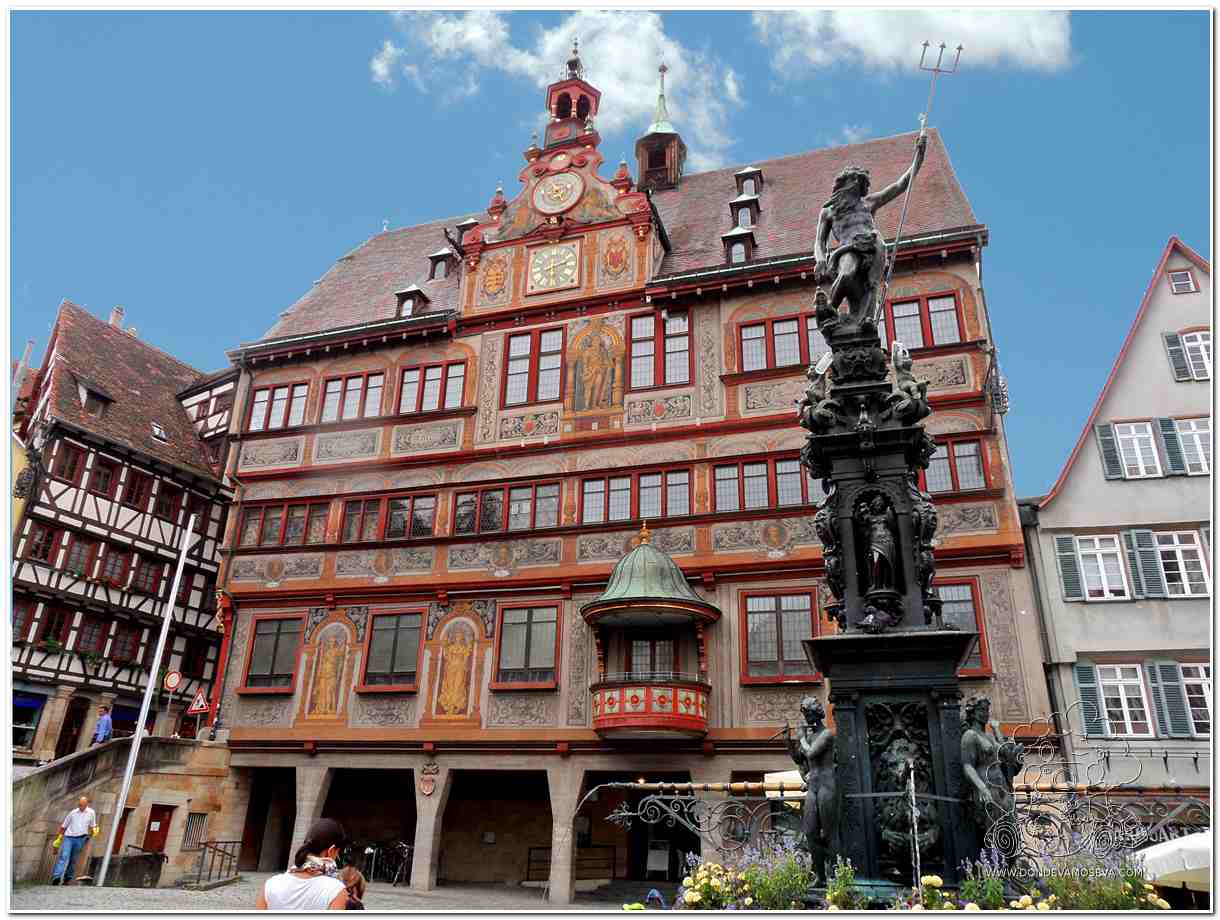 Plaza del Mercado y ayuntamiento Tübingen Selva Negra Alemania