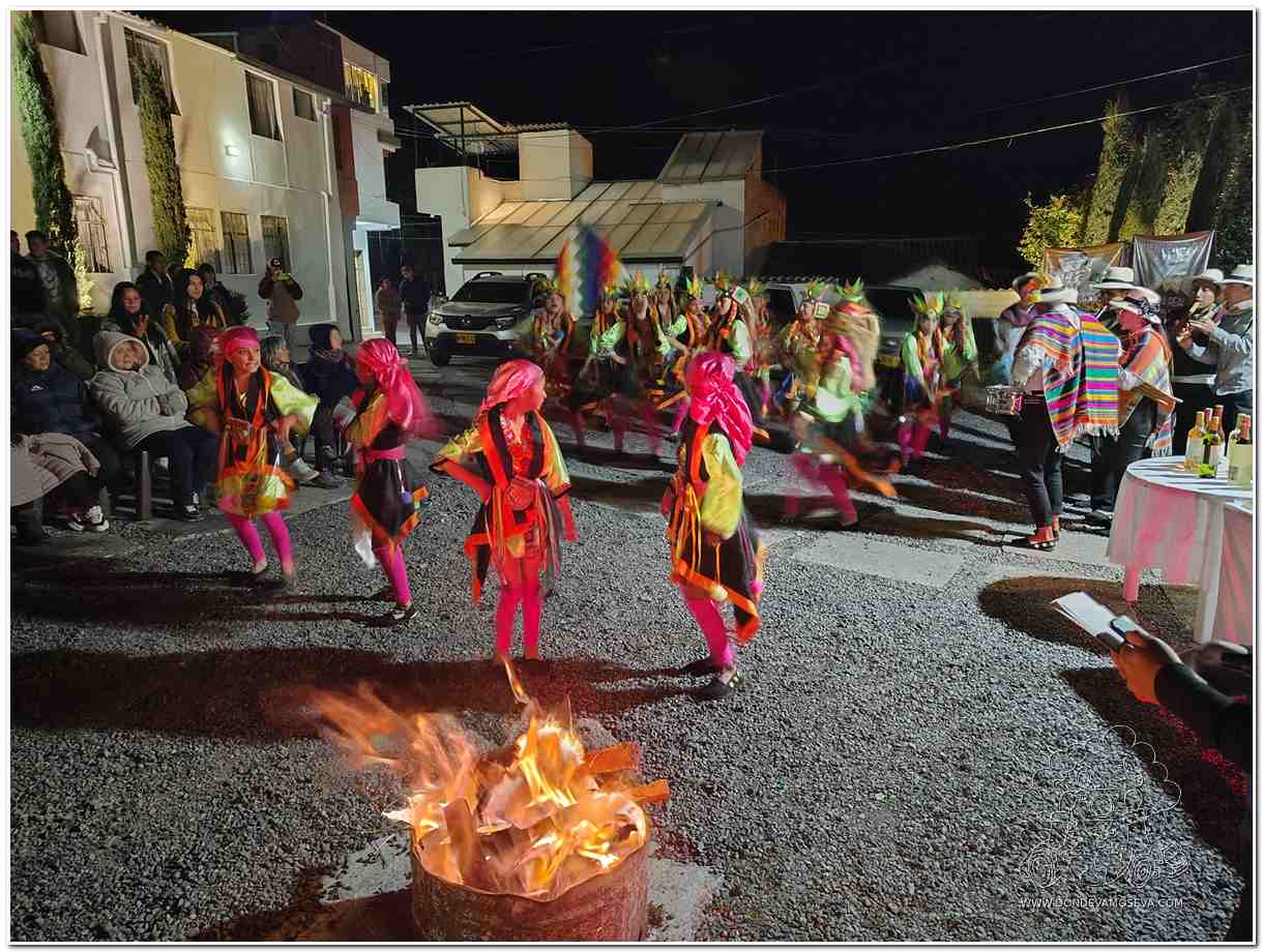 baile tradicional de Guachucal a cargo de los Wachus en el Hotel Nalonoa Real Clúster del queso de Guachucal