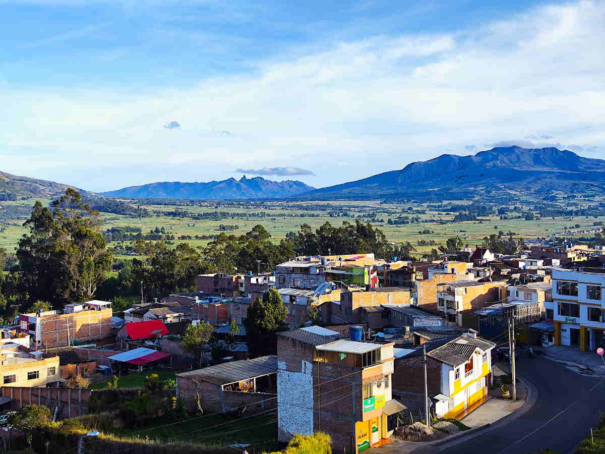 vista del altiplano andino en Guachucal