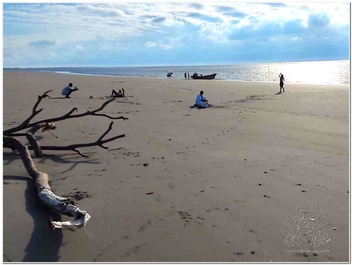 Playas extensas de fina arena en isla Bocagrande Tumaco Colombia Qué ver en Bocagrande