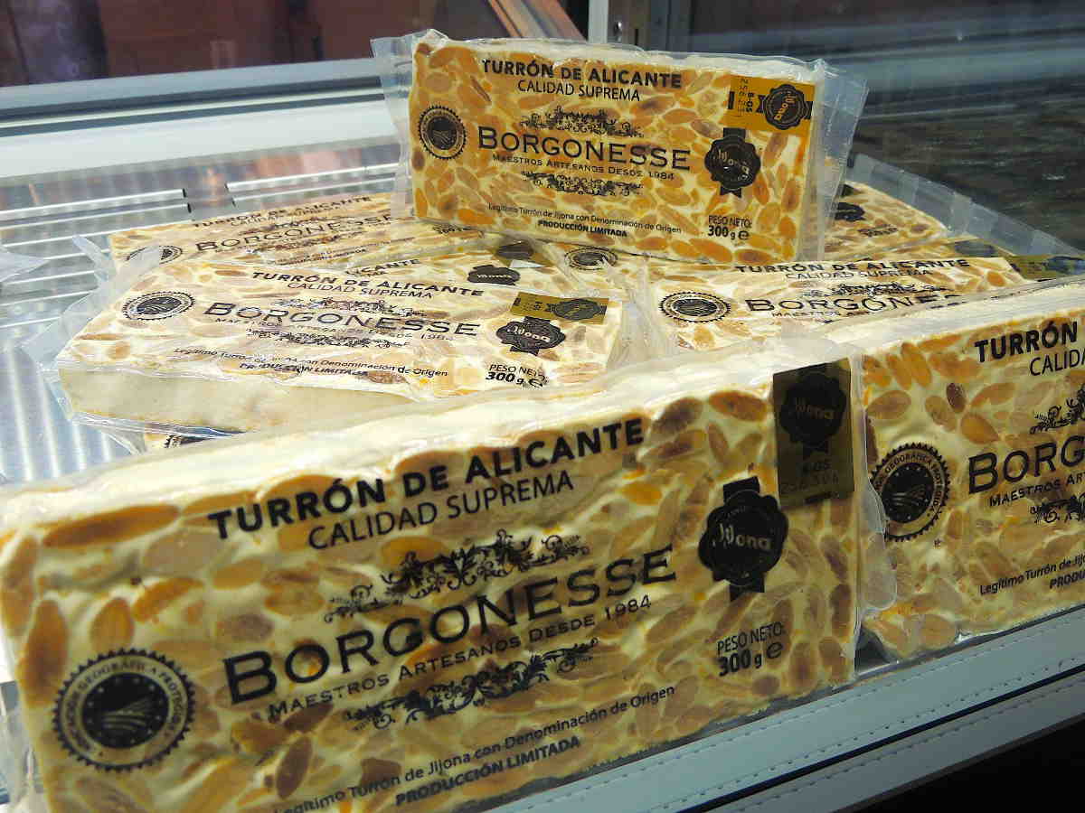 Turrón duro de Alicante, uno de los iconos gastronómicos de la provincia