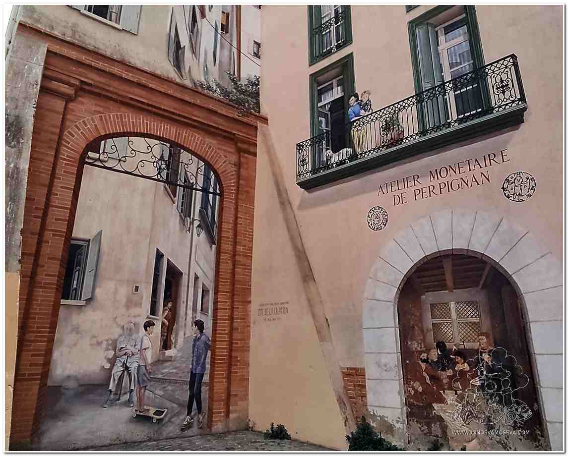 Detalle de mural artístico tipo trampantojo que forma parte del paisaje urbano de Perpiñán