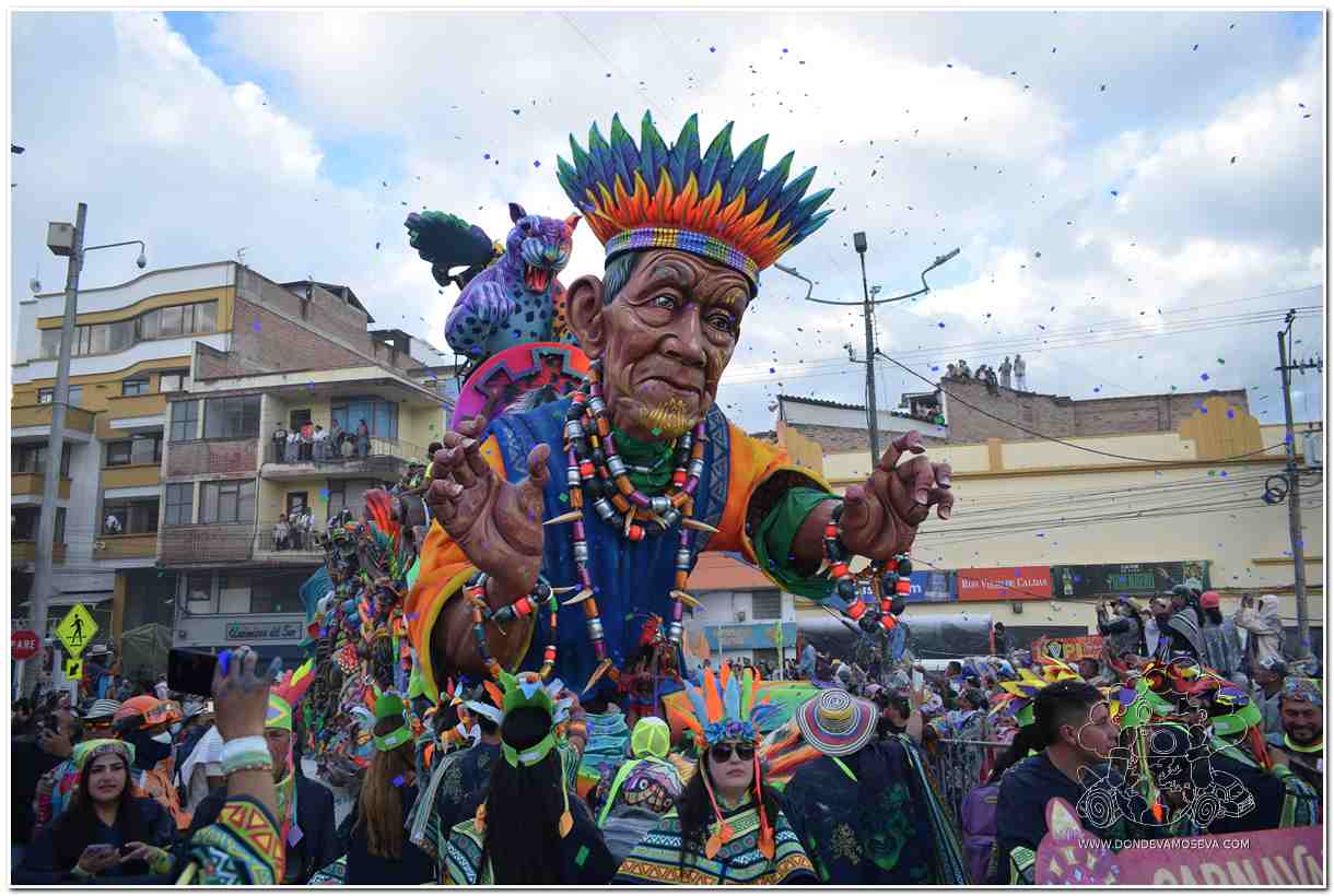 Carroza la vorágine del maestro Zambrano, ganadora Carnaval 2025