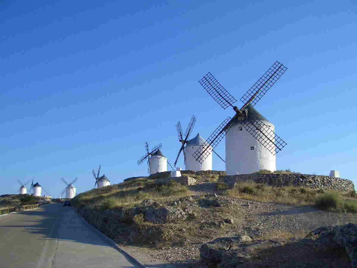 Molinos de viento de Consuegra al amanecer, Castilla-La Mancha