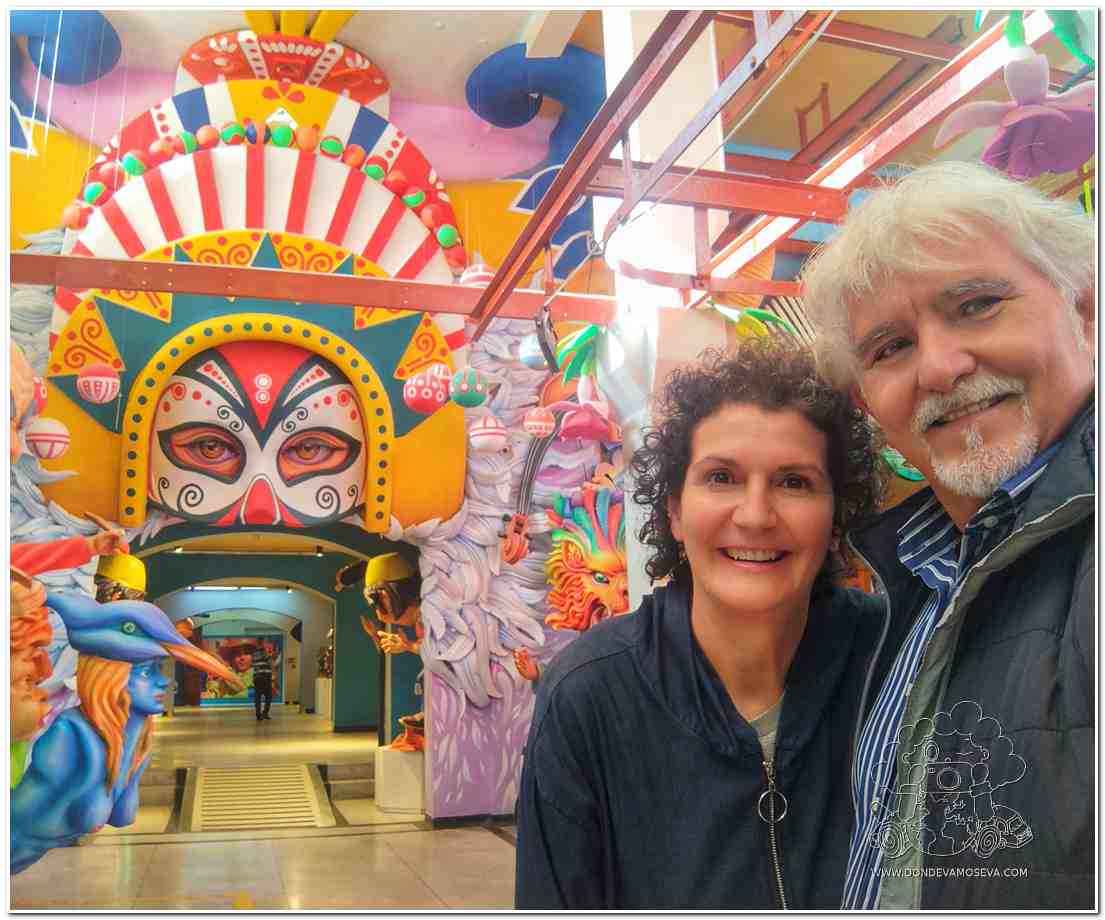 Exposición de máscaras y carrozas en el Museo del Carnaval en wl Centro Cultural Pandiaco