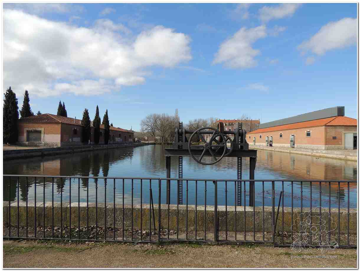 Canal de Castilla en Palencia durante Semana Santa