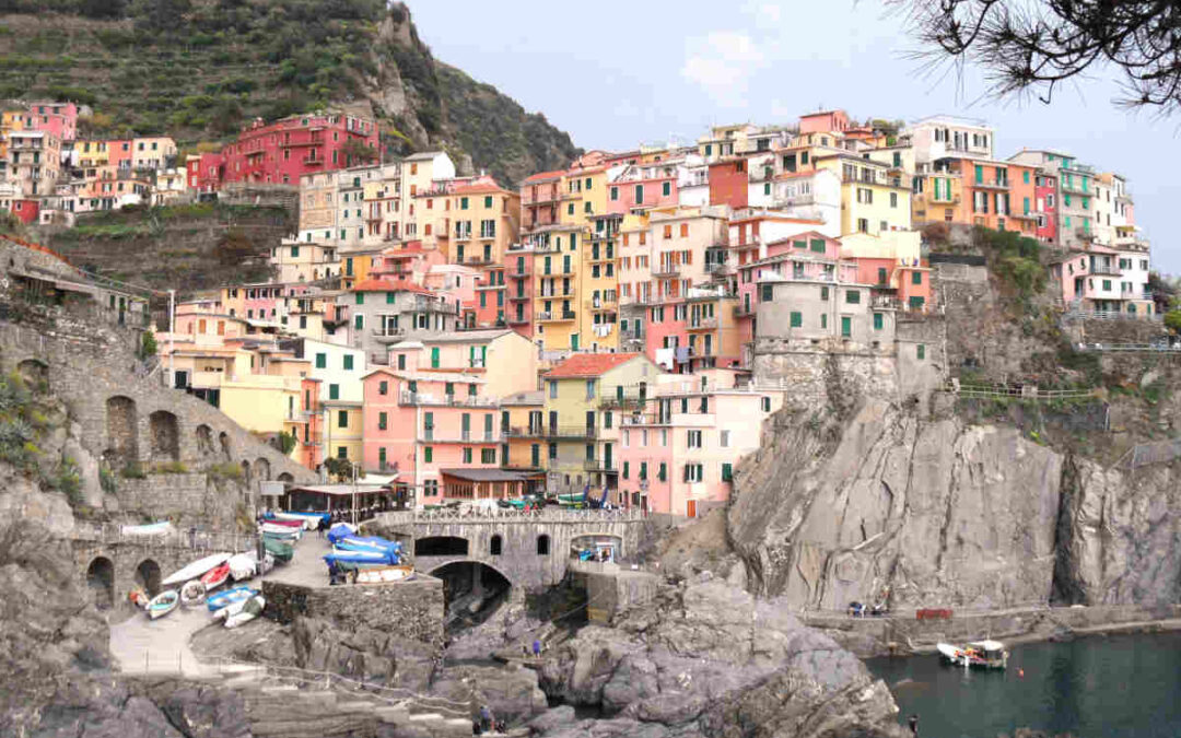 Manarola: qué ver entre viñedos, senderos y mar en Cinque Terre