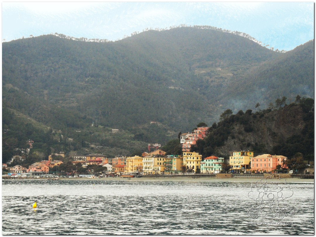 Monterosso al Mare visto desde el ferry