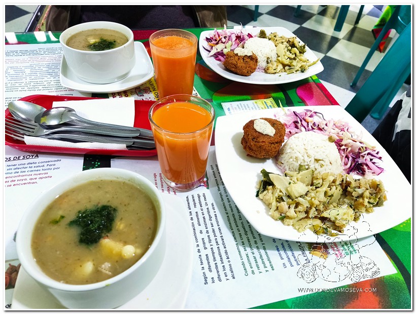 Comida vegetariana en el Restaurante Gira el Sol de Pasto