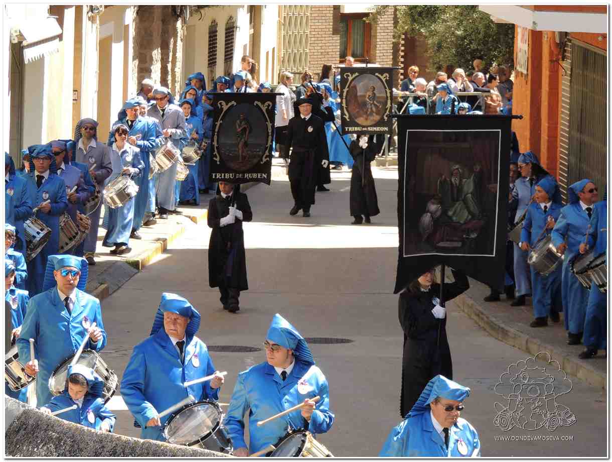 Alcañiz tambor y bombo en Semana Santa en el Bajo Aragón