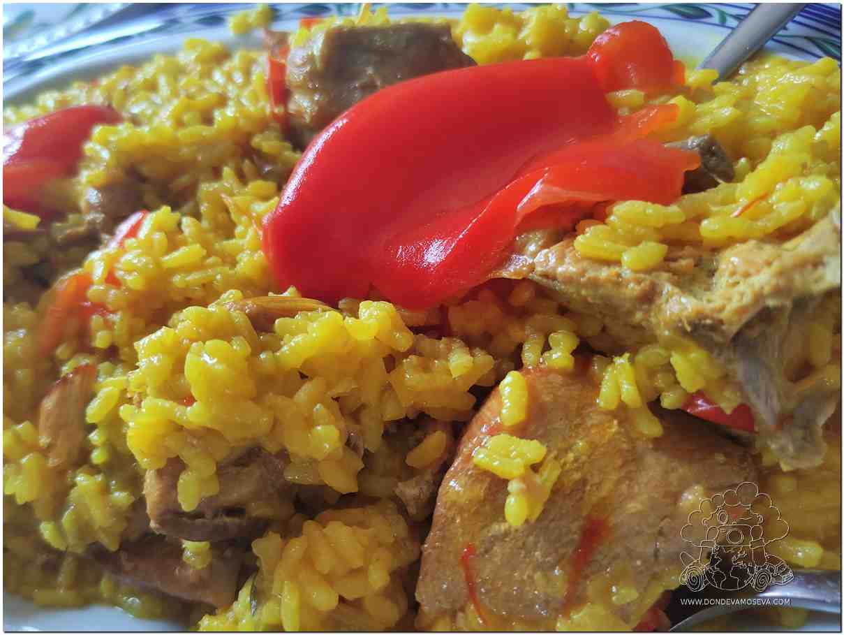 arroz con pitu de caleya plato tradicional de Asturias