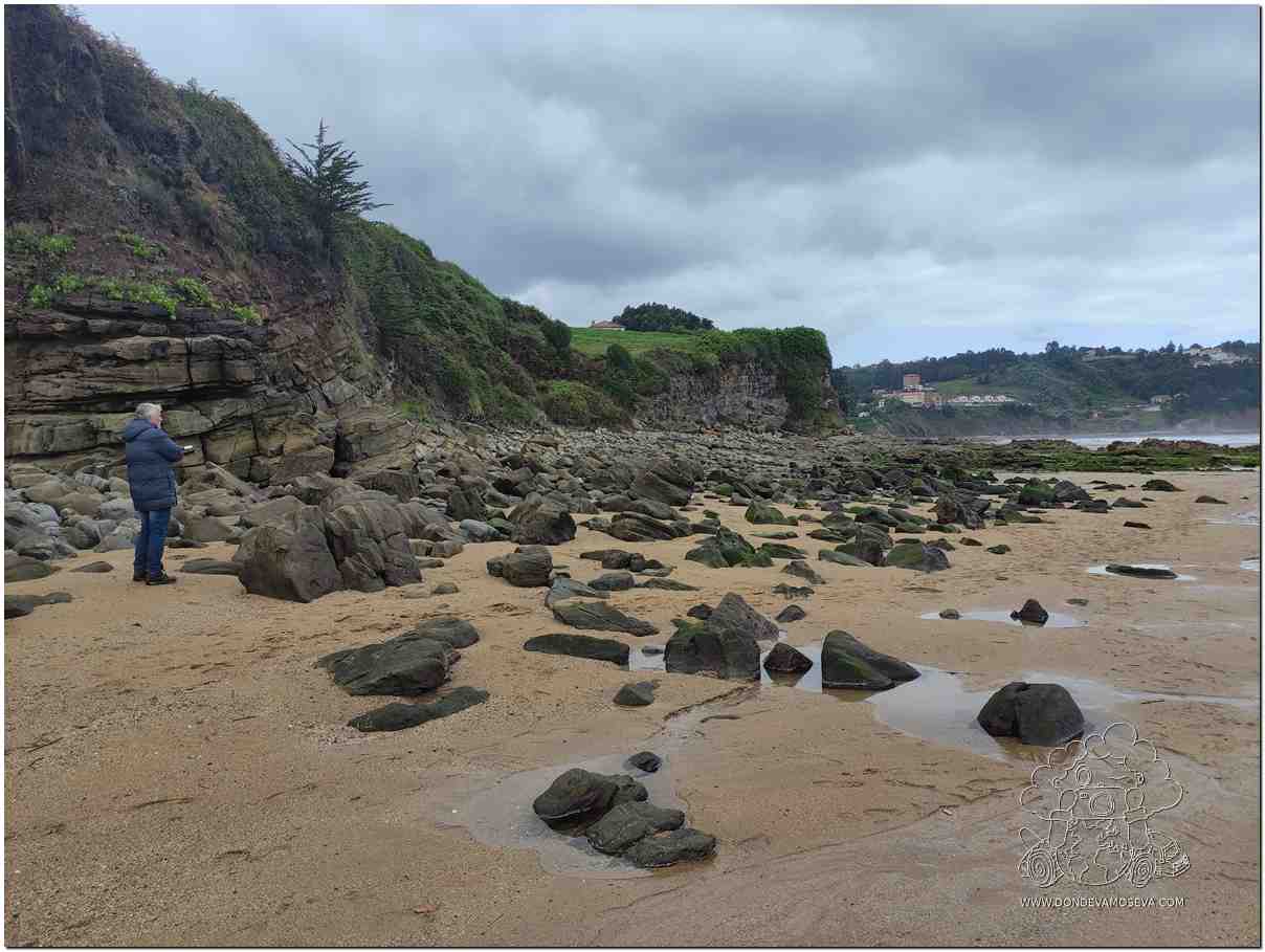 Ruta Playa de La Griega - La isla, a la búsqued de las huellas de dinosaurios en nuestra ruta por la Costa de Asturias
