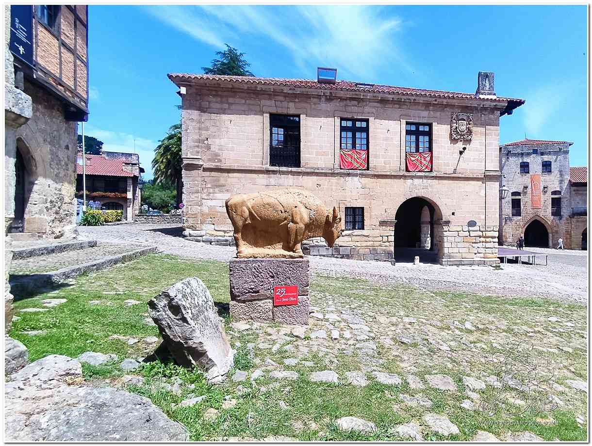 Vista del municipio de Santillana del Mar en la Costa Quebrada de Cantabria