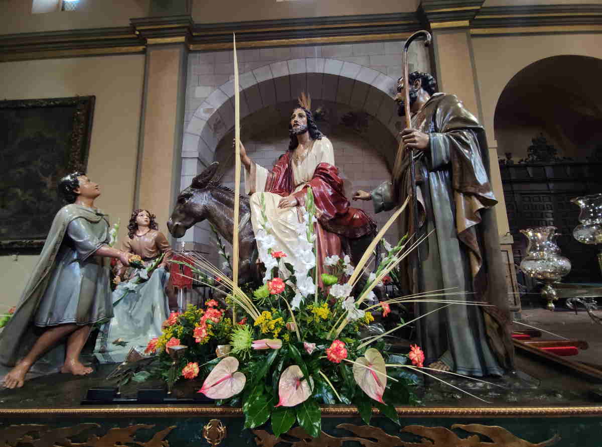 Semana Santa en Calahorra con procesión