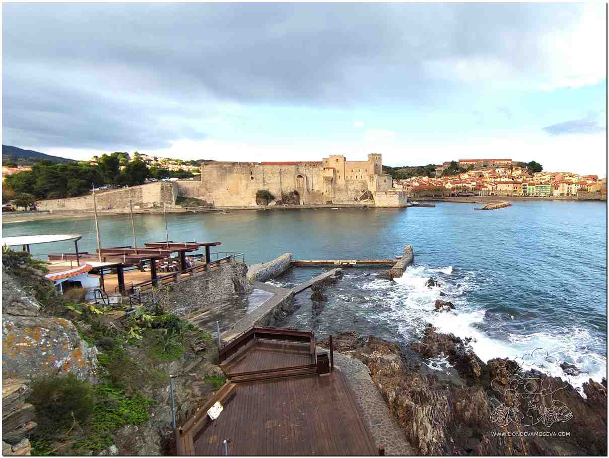 Castillo Real de Collioure junto al puerto