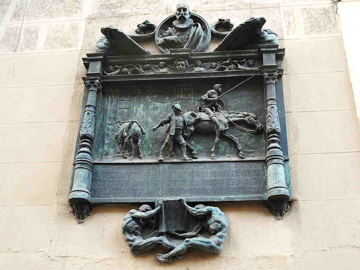 placa conmemorativa del lugar donde se imprimió Don Quijote de la Mancha por primera vez