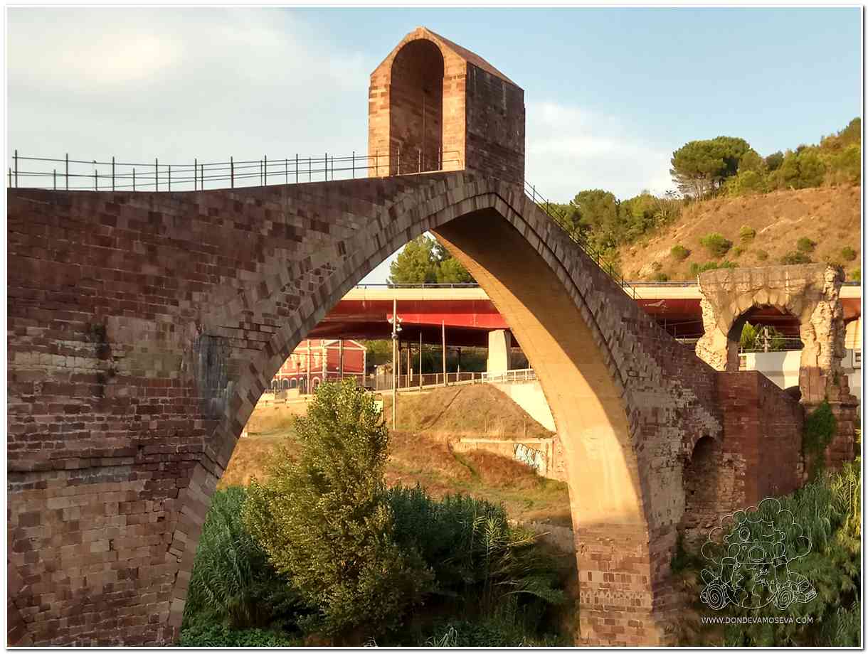 Puente del Diablo de Martorell sobre el río Llobregat