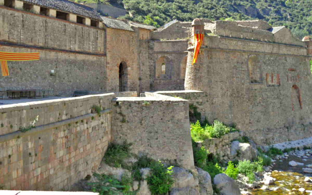 Villefranche-de-Conflent,  ciudadela UNESCO en los Pirineos Orientales