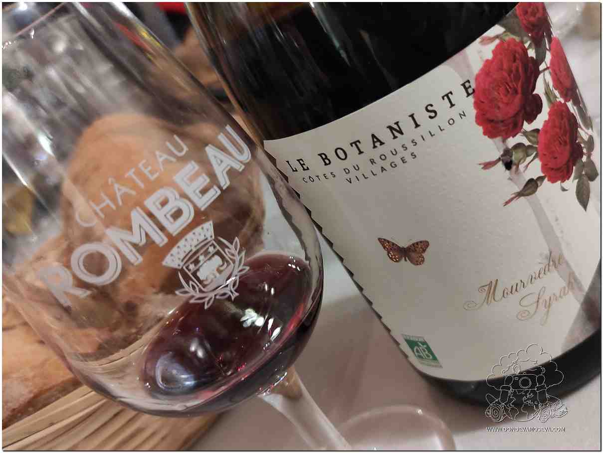Botella de vino del Domaine de Rimbau en Rivesaltes