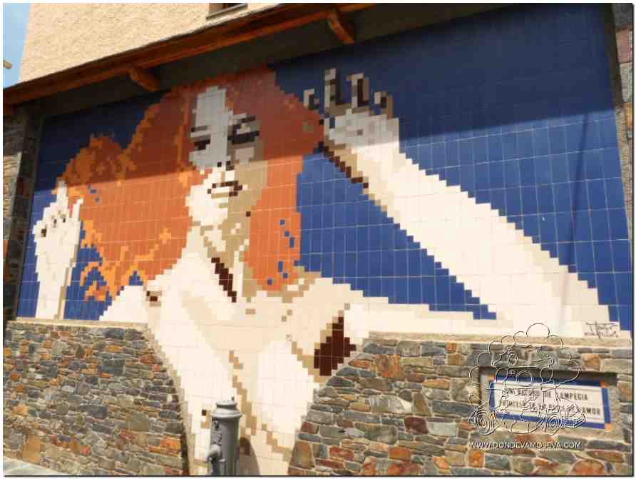 Fuente y mural de Lampègia en Llívia