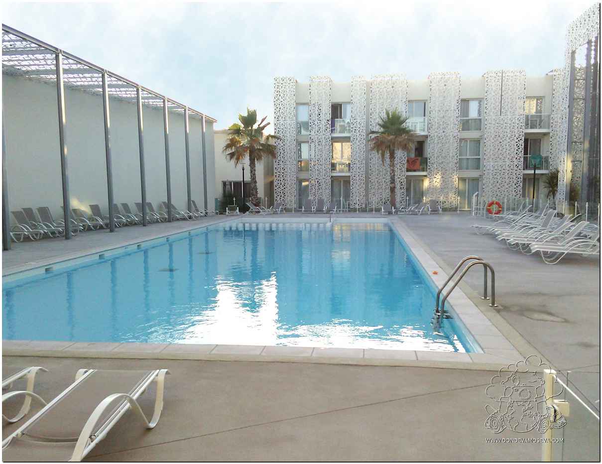 Piscina del Appart’Hôtel Prestige Odalys Nakara en Cap d’Agde
