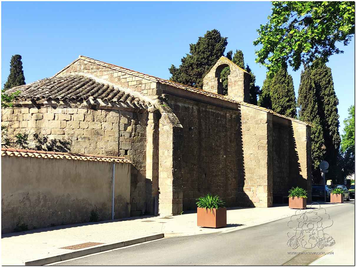 Capilla románica de Saint-Michel construida por los Hospitalarios de San Juan de Jerusalén en Homps