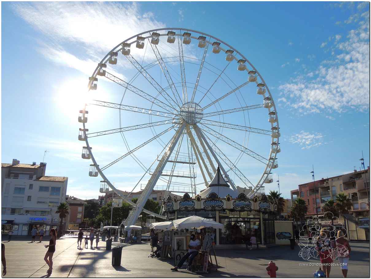 Noria panorámica de Cap d’Agde junto al puerto deportivo