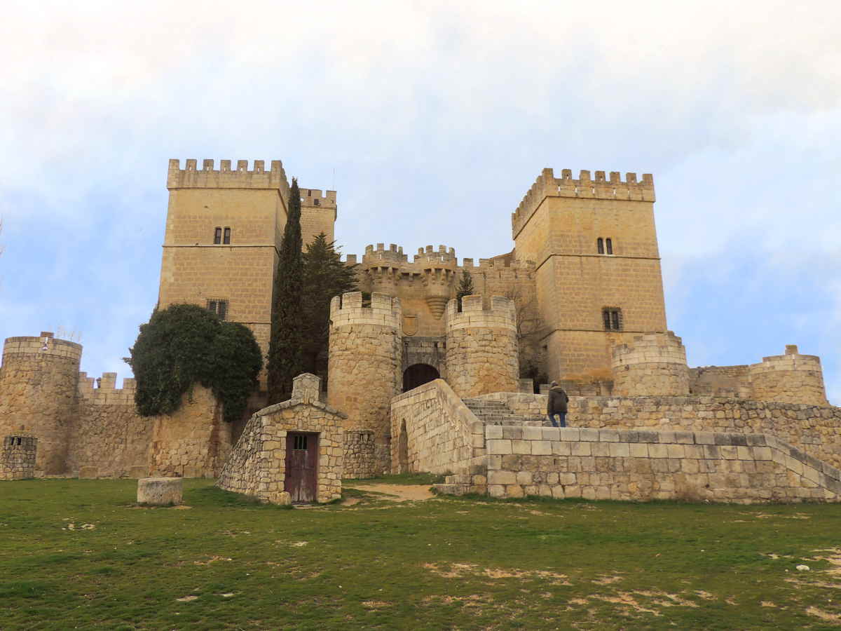 Castillo de Ampudia, uno de los más bellos que ver en Palencia provincia